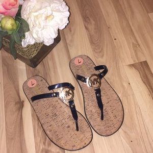 Michael kors sandals size 7